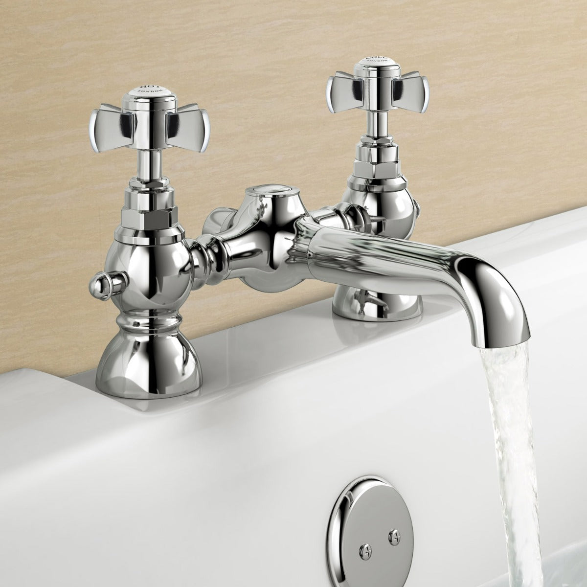 Fairford Harrow Bath Filler