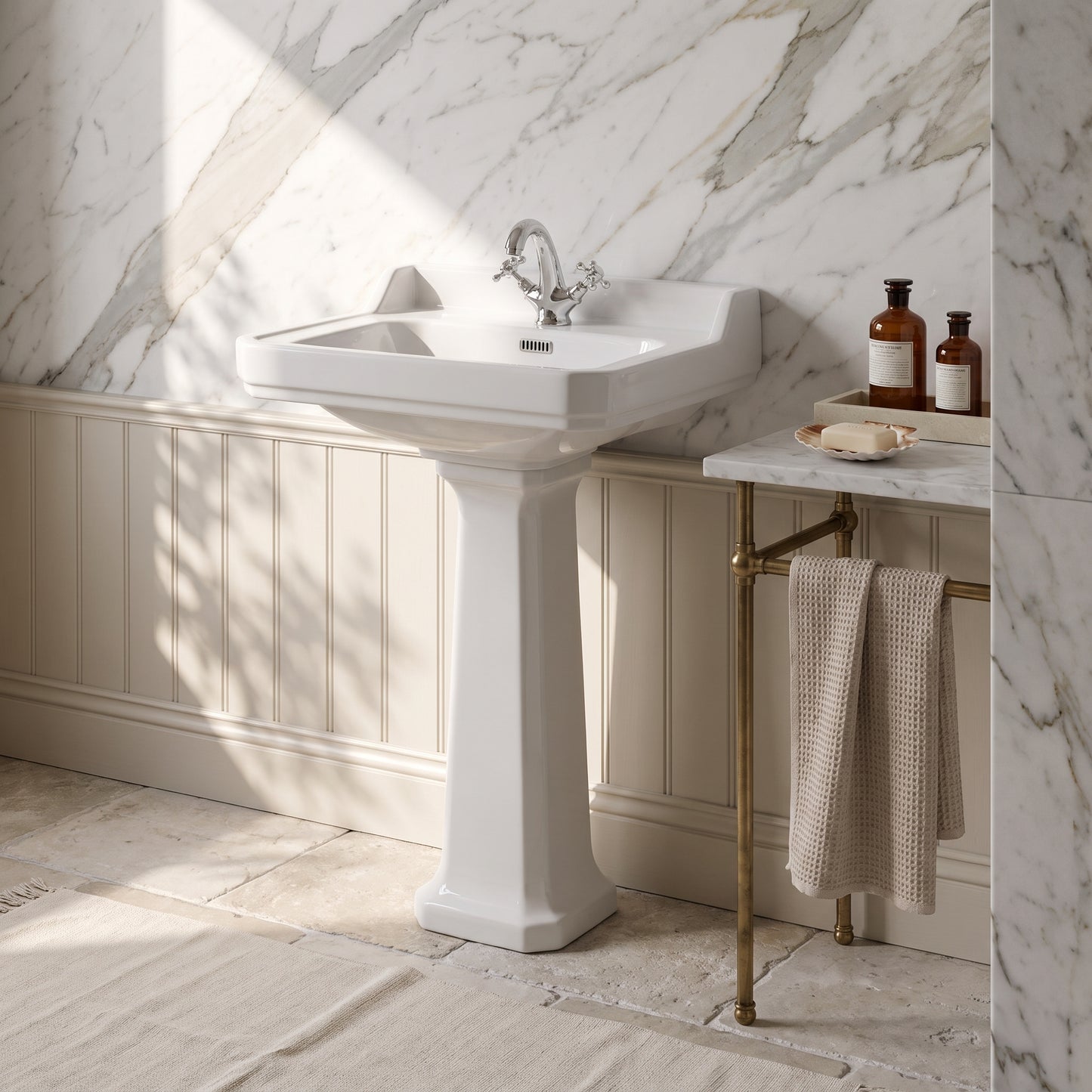 Fairford Hexam 600mm 1TH Basin and Full Pedestal