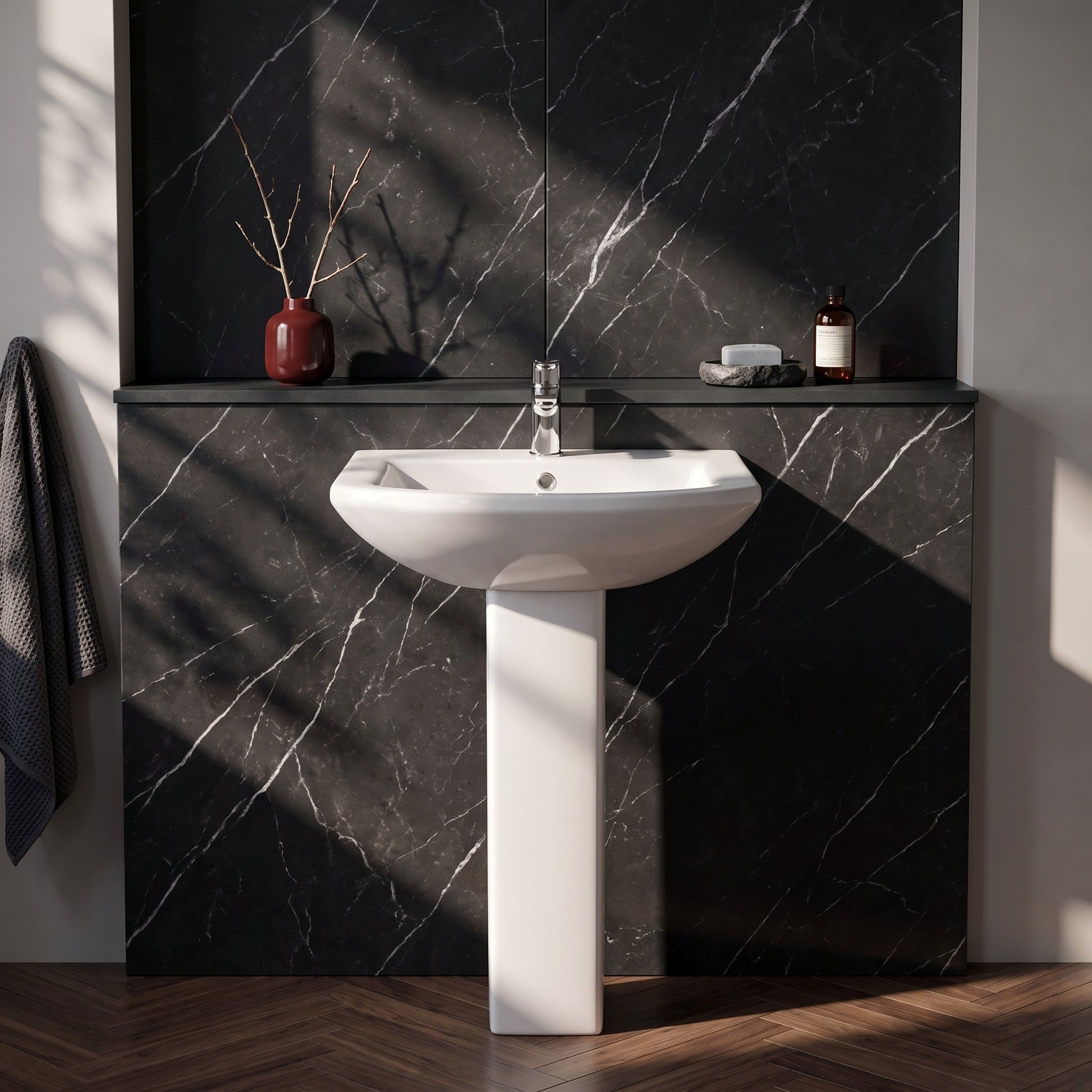 Fairford Nuna 600mm 1 Tap Hole Basin with Full Pedestal