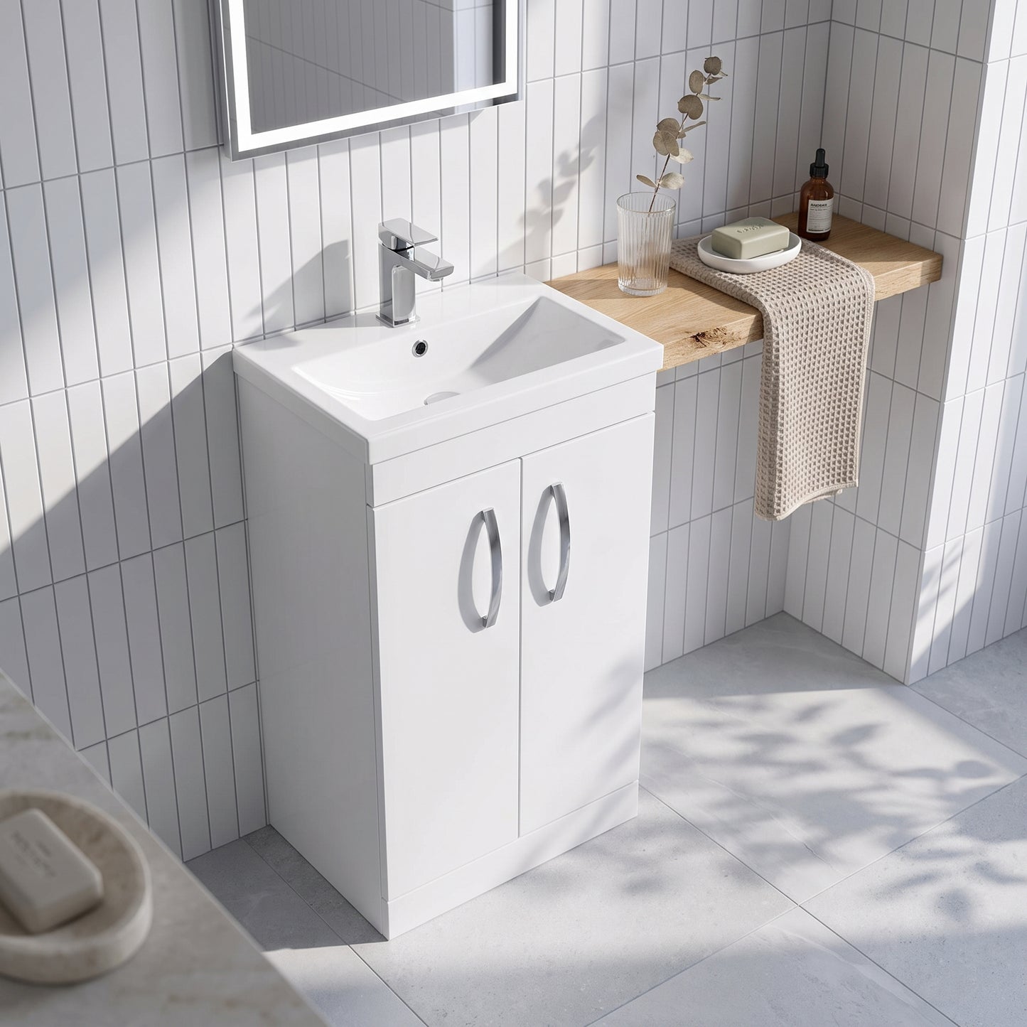 Fairford Carnation 500mm Gloss White Floor Standing 2 Door Vanity Unit, with Basin