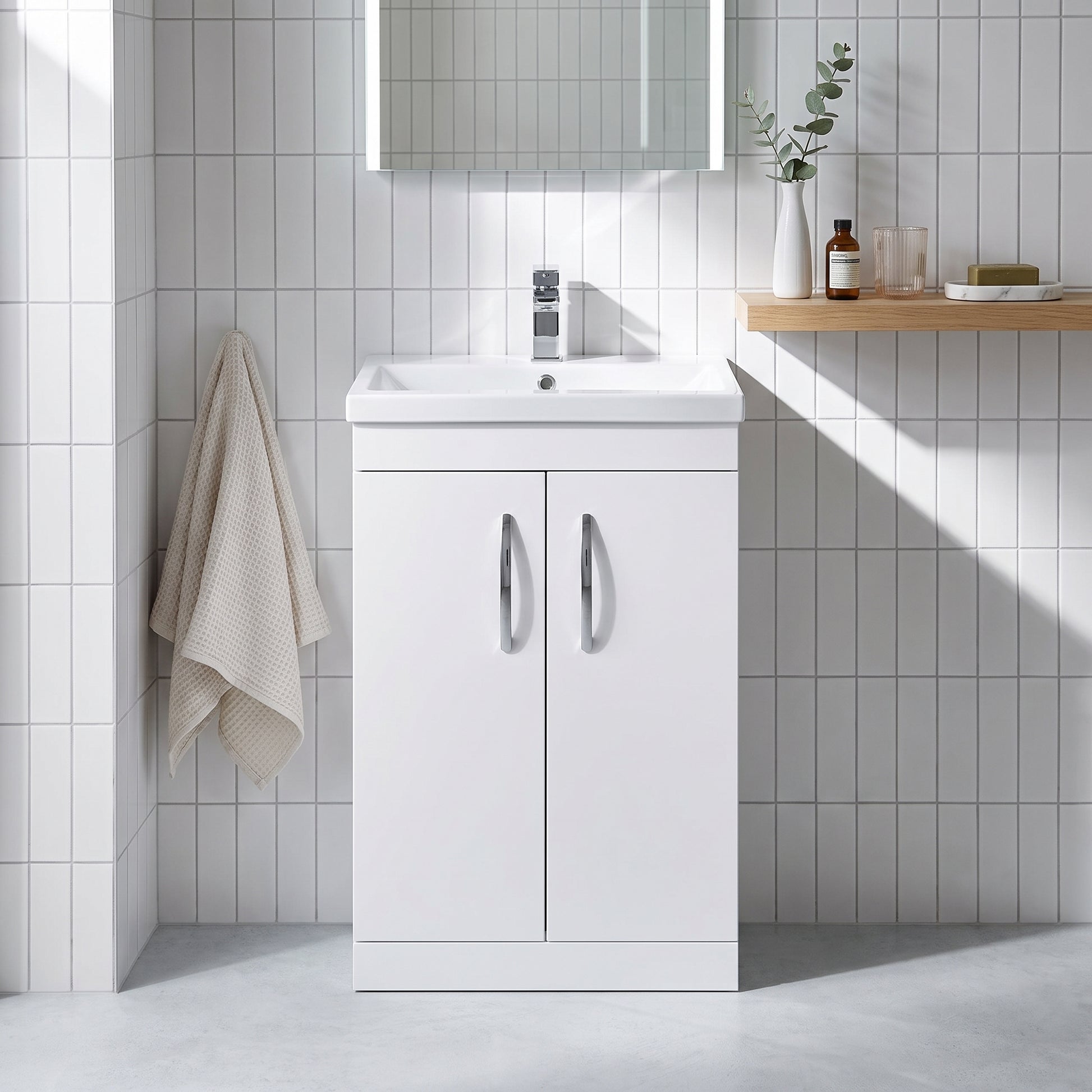 Fairford Carnation 600mm Gloss White Floor Standing 2 Door Vanity Unit, with Basin