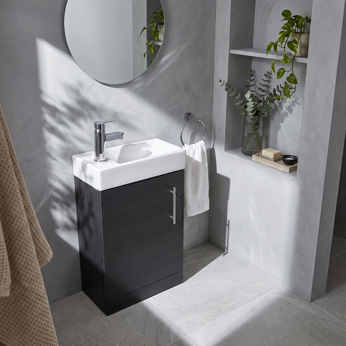 Fairford Minimalist 400mm Hacienda Black Floor Standing Vanity Unit