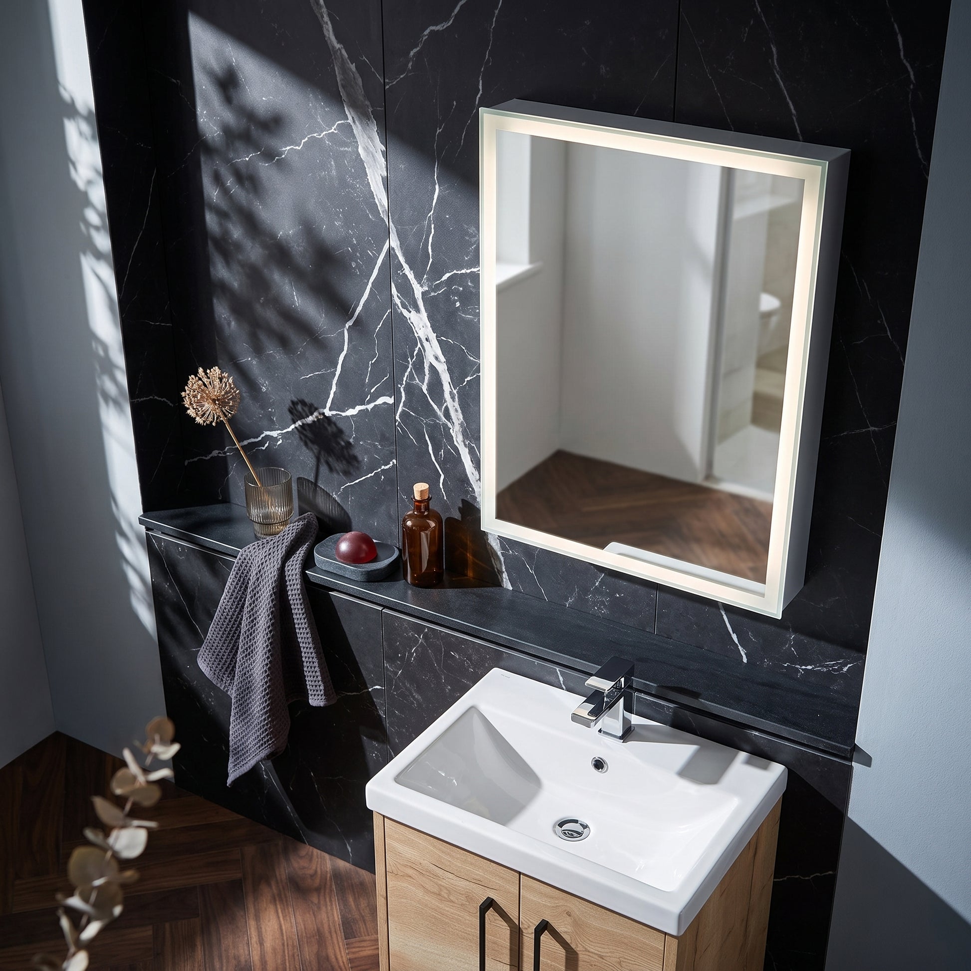 Fairford Mosca Led Mirror With Demister Pad And Shaver Socket - 600mm X800mm