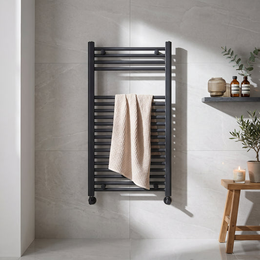 Fairford 400 x 800mm Straight Matt Black Towel Rail