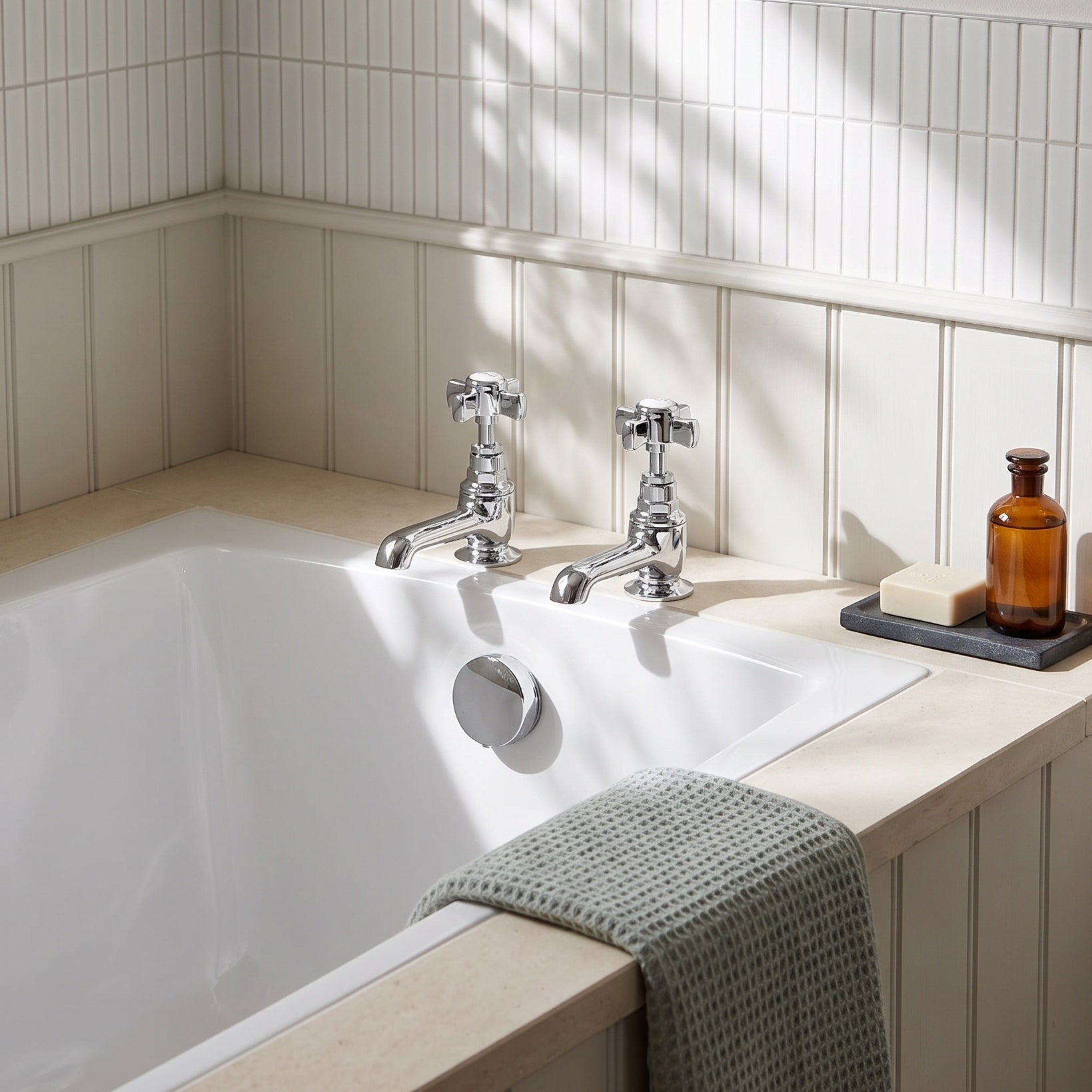 Fairford Henley Bath Pillar Taps