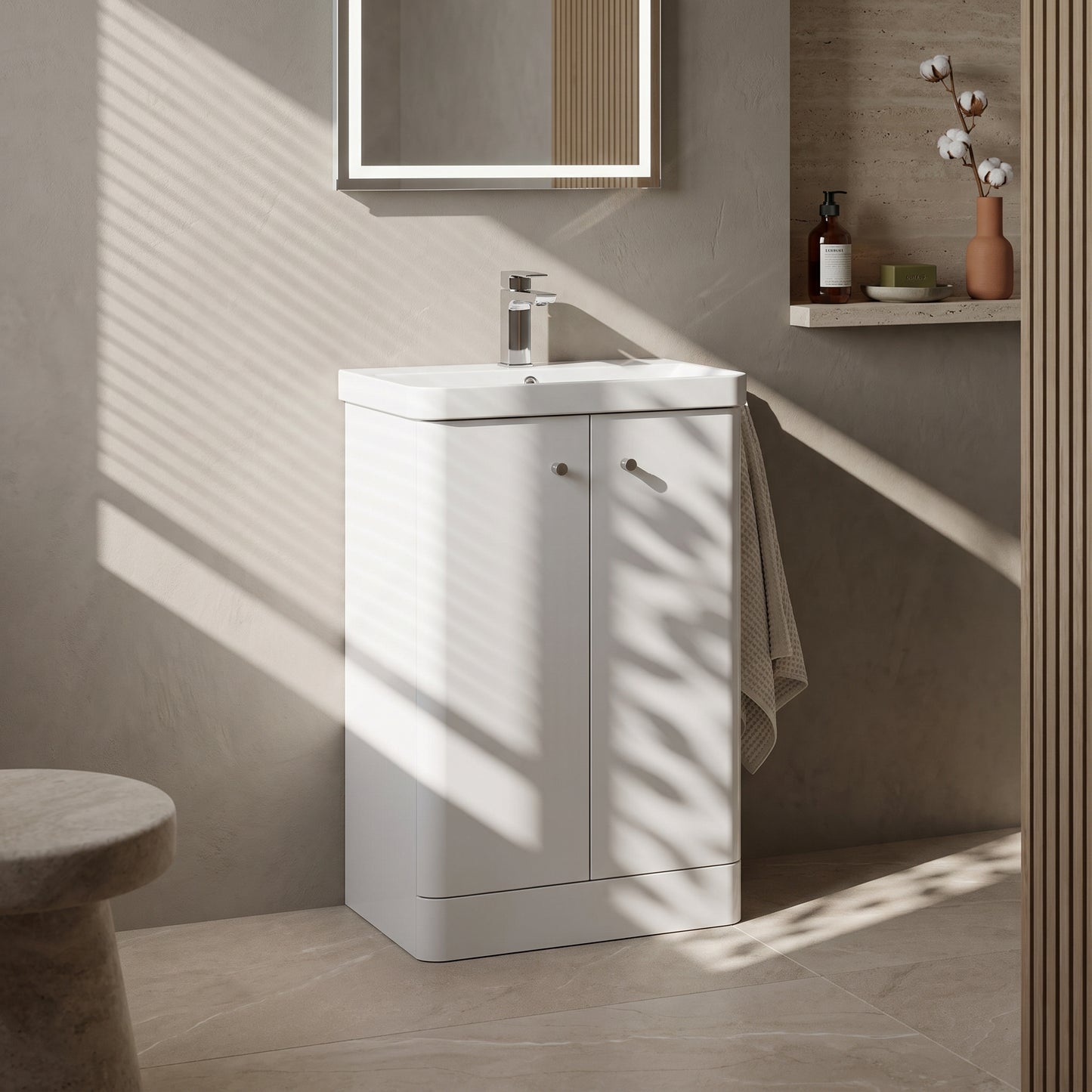 Fairford Crayo 600mm Gloss White Floor Standing Vanity Unit