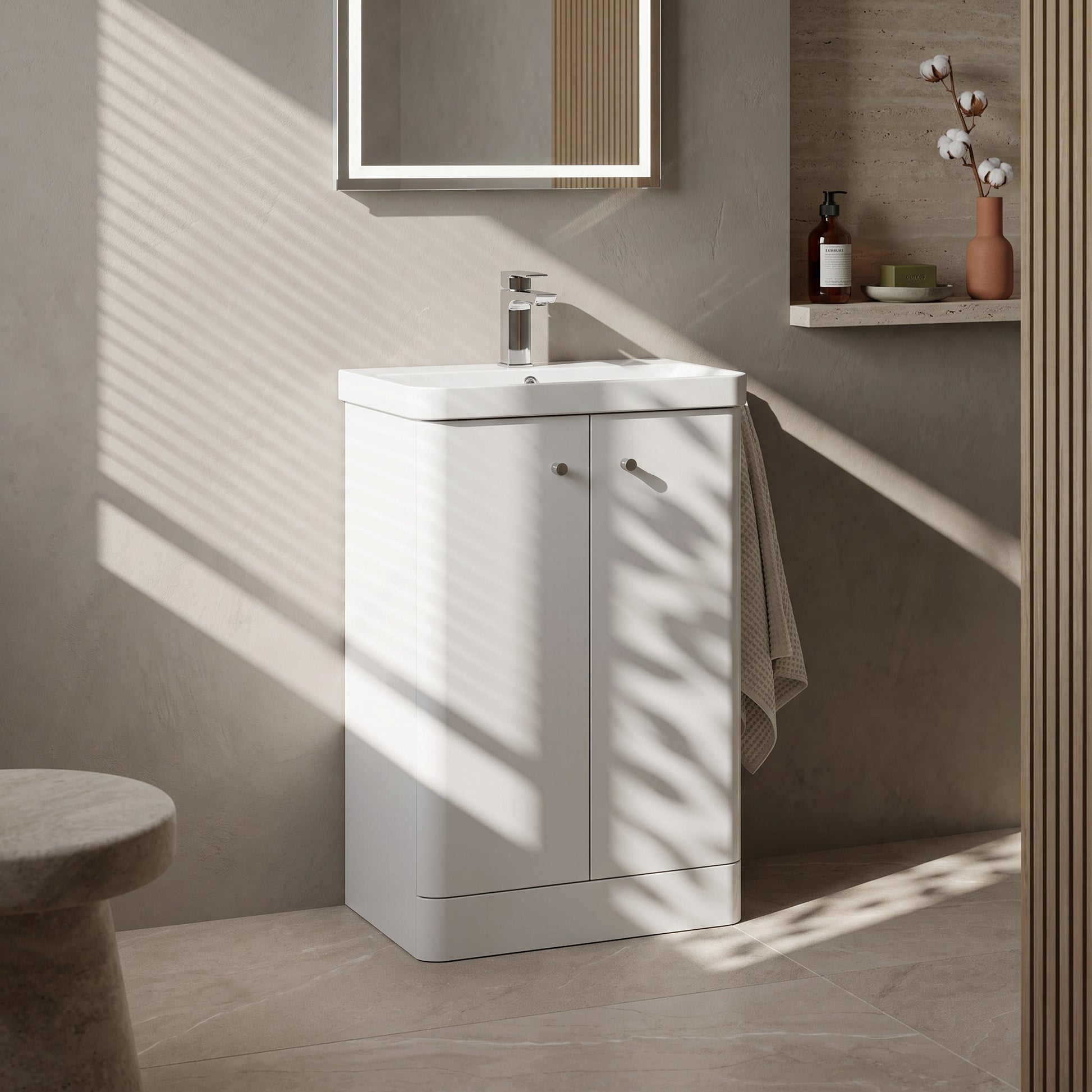 Fairford Crayo 600mm Gloss White Floor Standing Vanity Unit