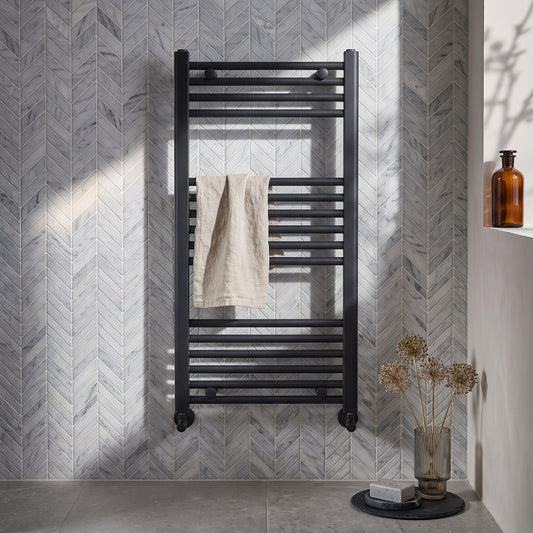 Fairford 600 x 1000mm Straight Matt Black Towel Rail
