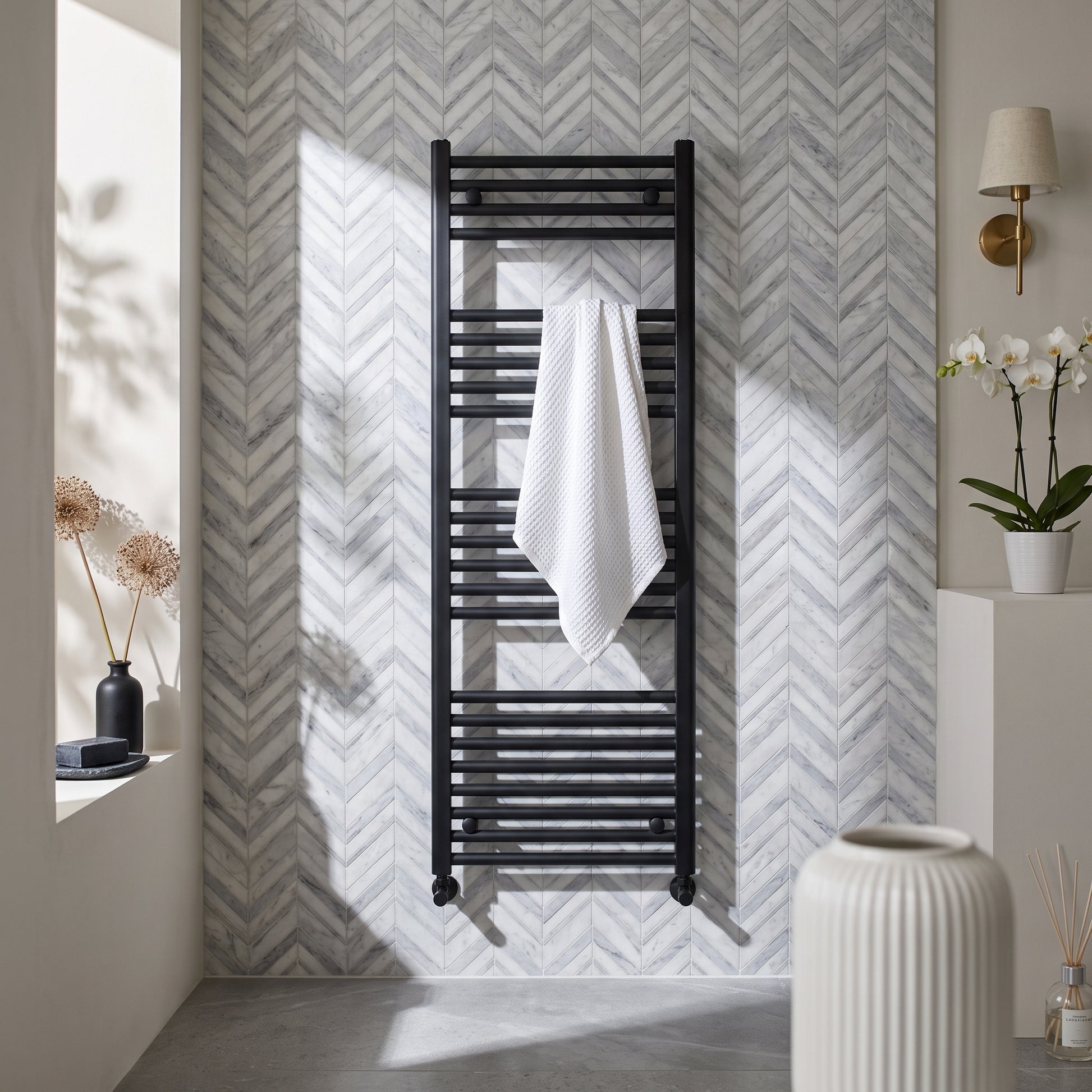 Fairford Strive Towel Radiator - 1600mm X 500mm - Black