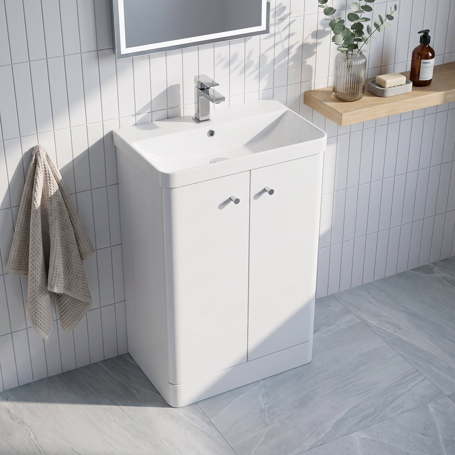 Fairford Crayo 600mm Gloss White Floor Standing Vanity Unit