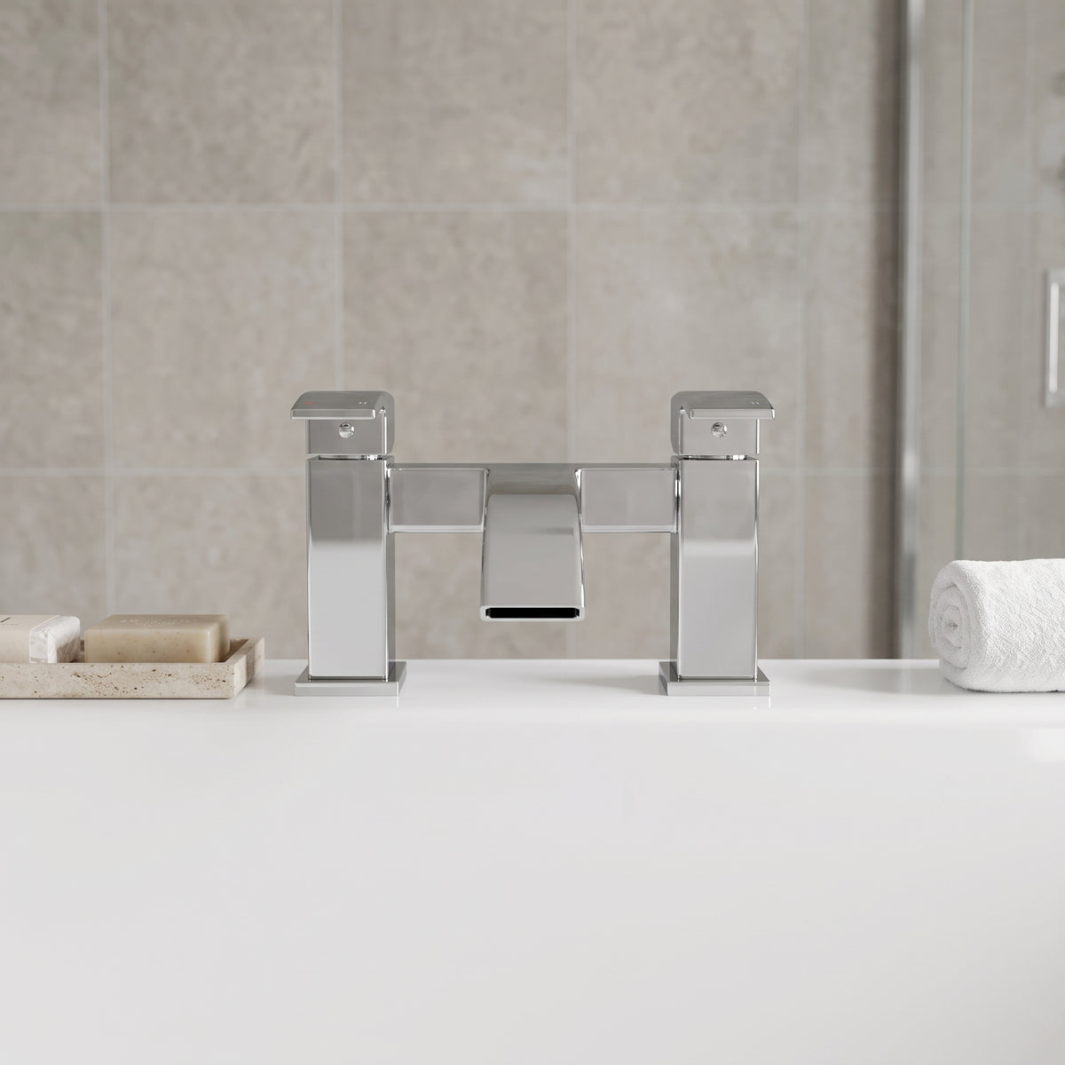 Fairford Cohen Bath Filler