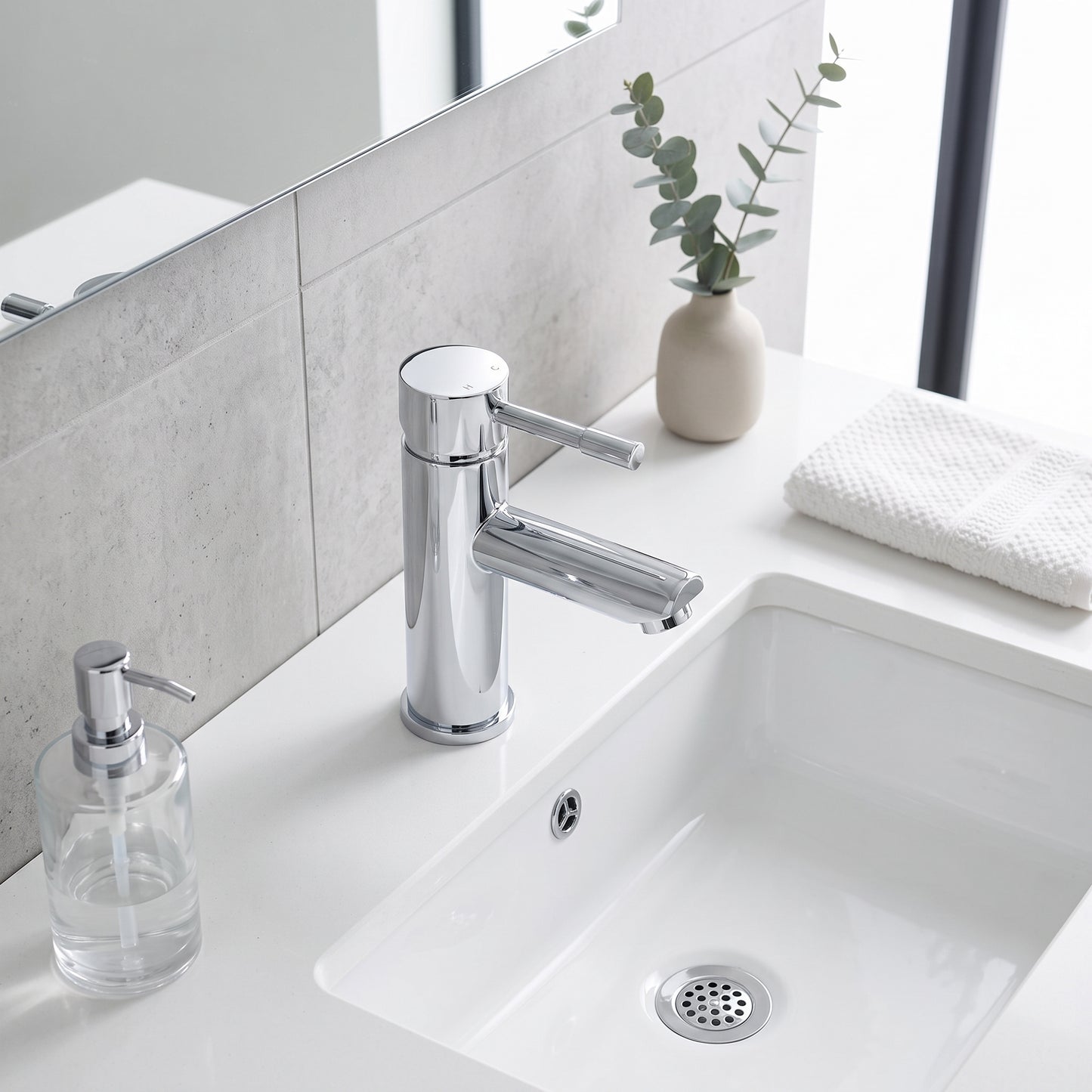 Fairford Dayna Basin Mixer with Push Button Waste