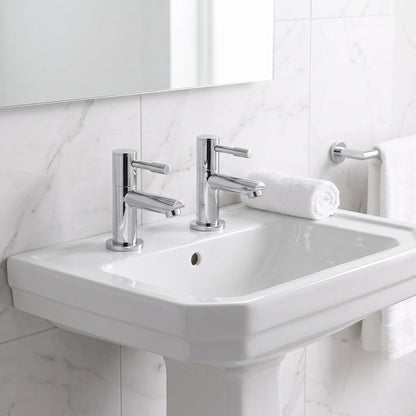 Fairford Dayna Basin Pillar Taps