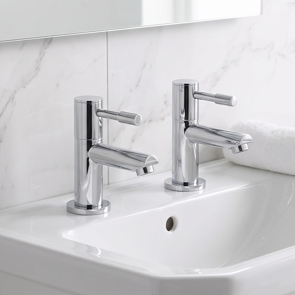 Fairford Dayna Basin Pillar Taps