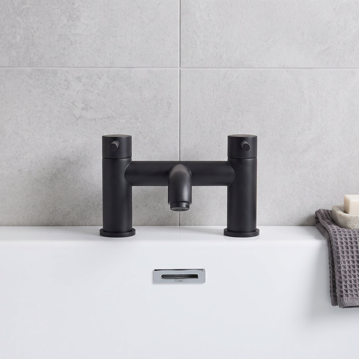 Fairford Element 5 Black Bath Filler