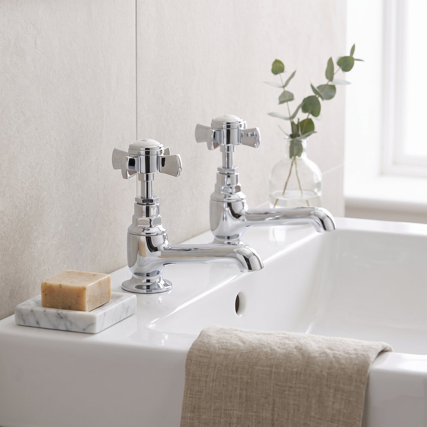 Fairford Henley Basin Pillar Taps