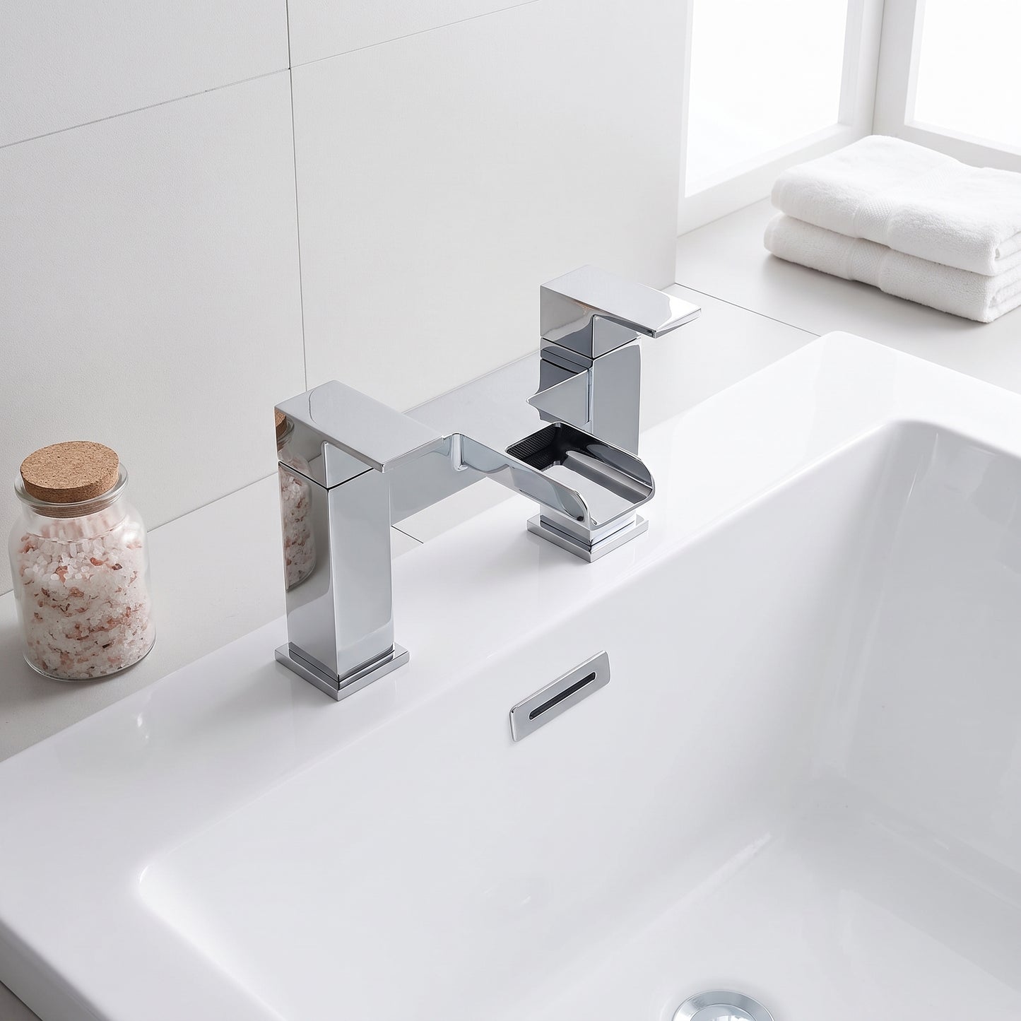 Fairford Rena Bath Filler