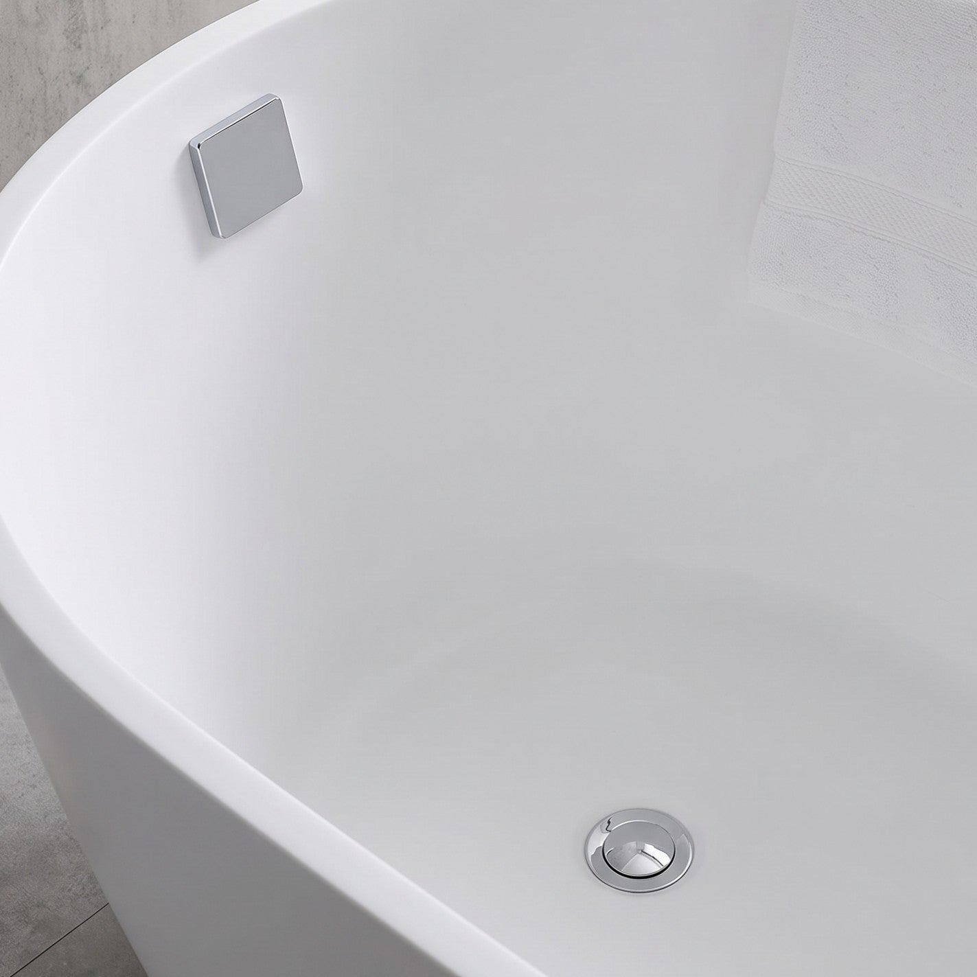Fairford Square Freeflow Bath Filler