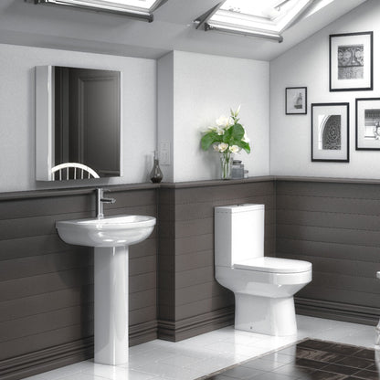 Fairford Gravo Close Coupled Toilet with Soft Close Seat