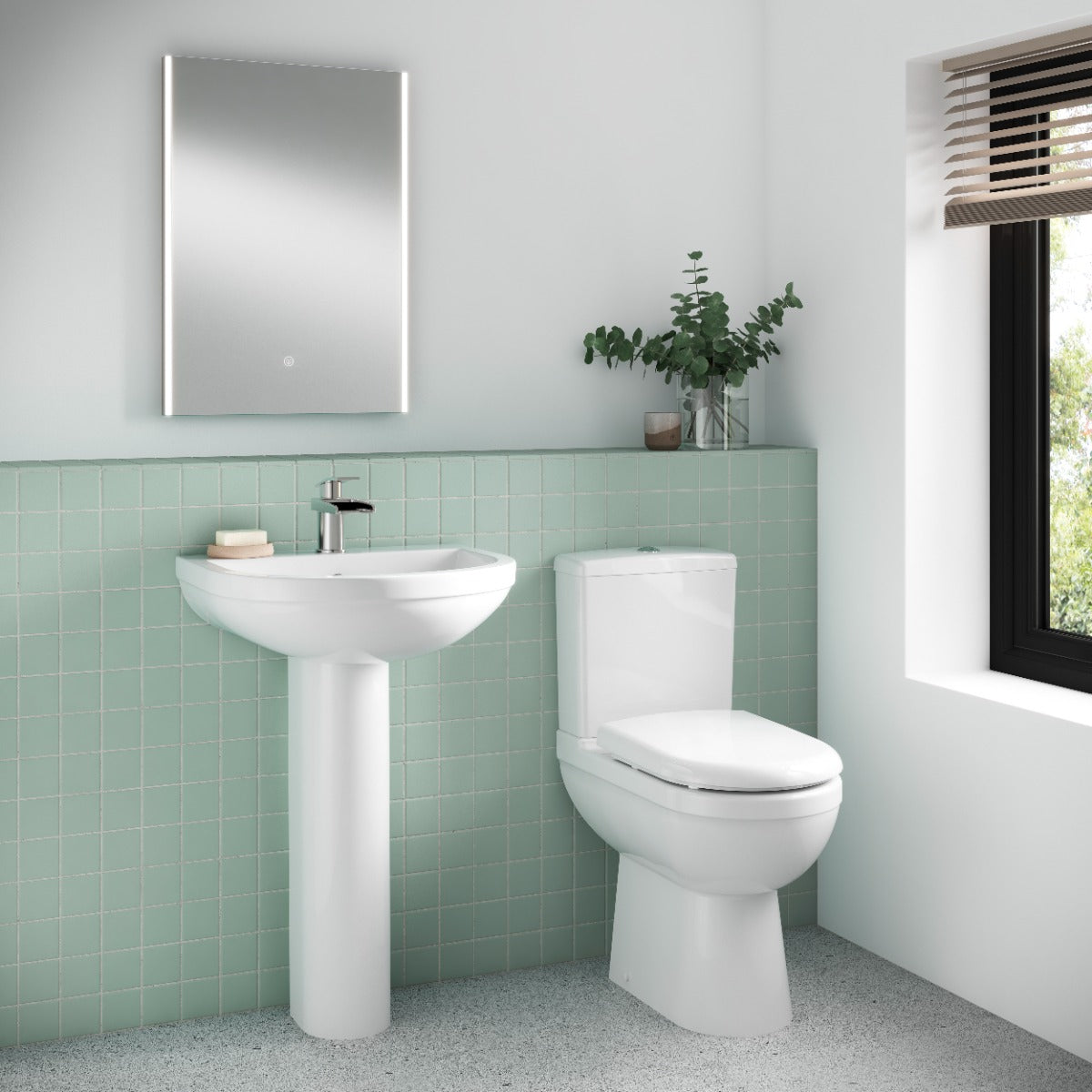 Fairford Hora Comfort Height Close Coupled Toilet with Seat